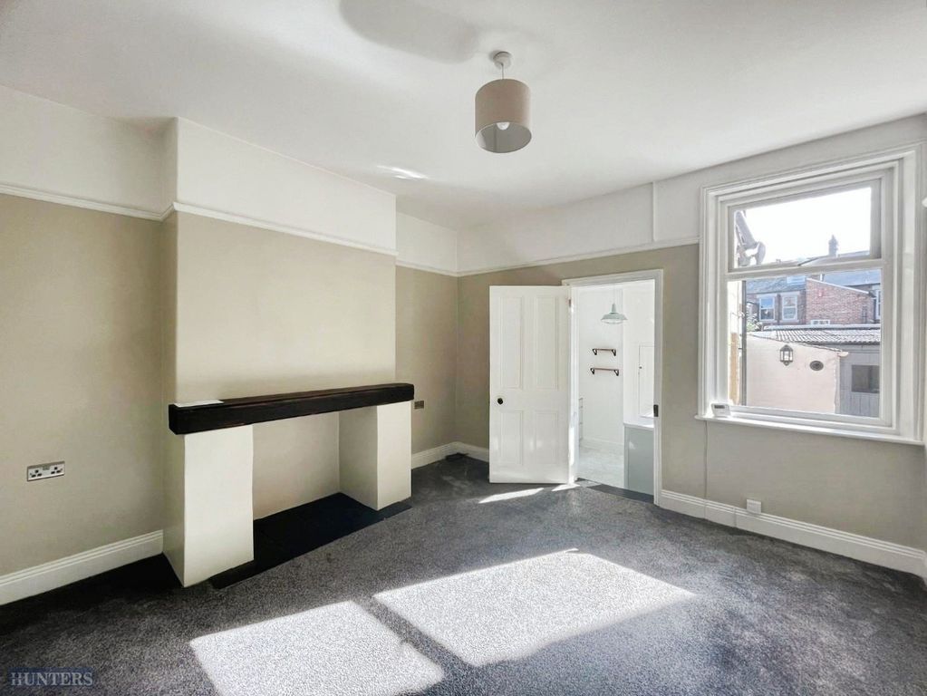 Property photo 2 of 10 Pbox-Img.Jpg