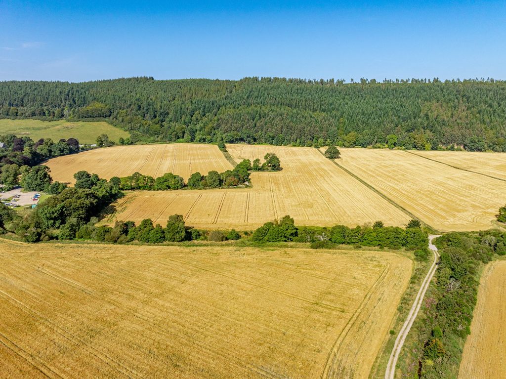Property photo 2 of 10 Pluscarden - Lot 2