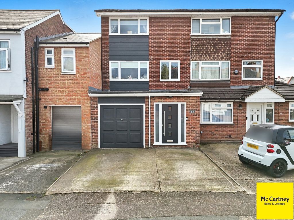 Property photo 1 of 34