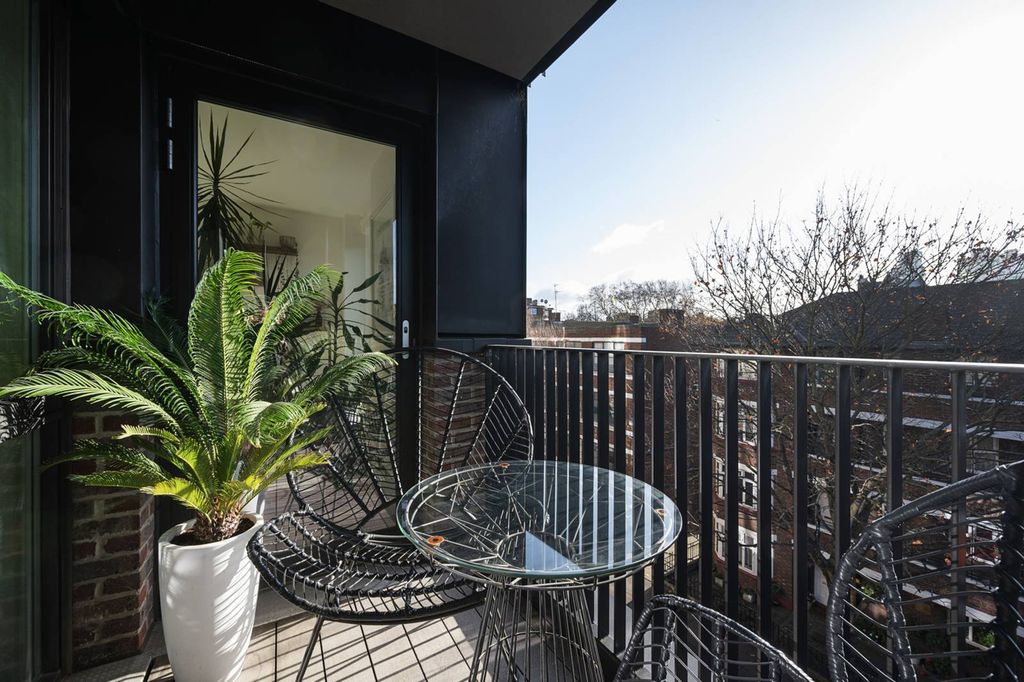 Property photo 3 of 16