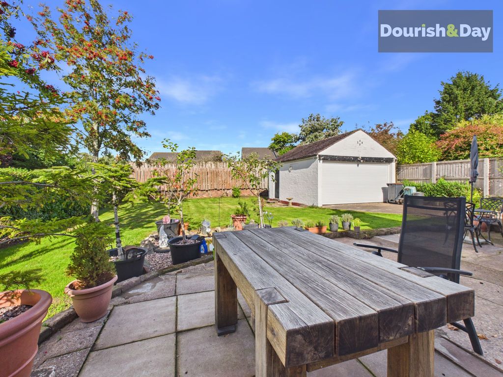 Property photo 2 of 32