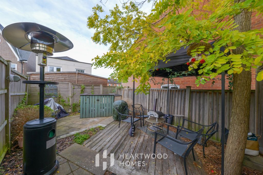 Property photo 2 of 18