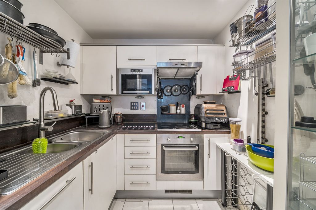 Property photo 3 of 13