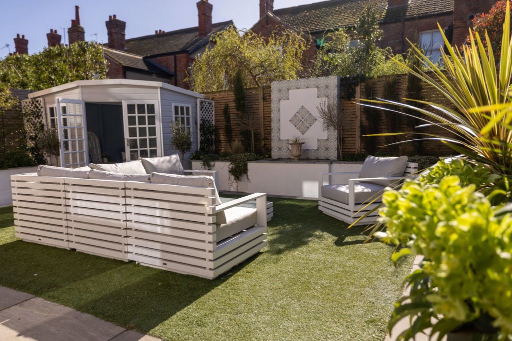 Property photo 3 of 32