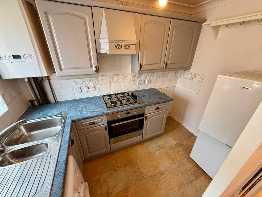 Property photo 3 of 11