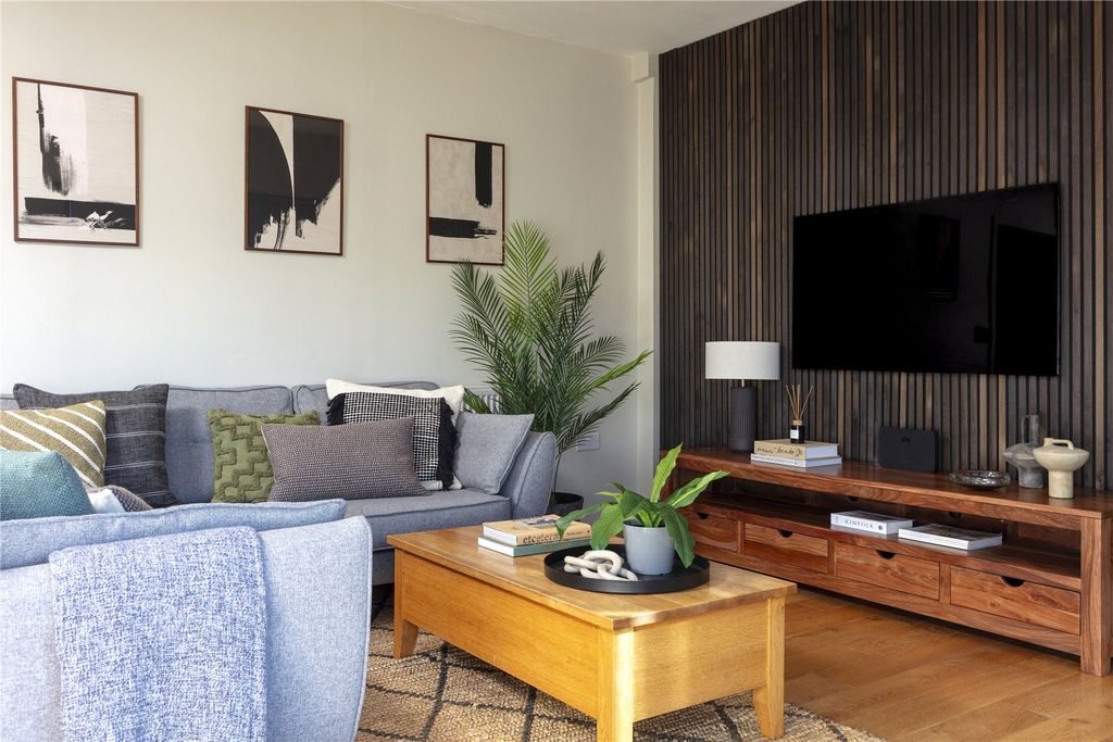 Property photo 2 of 15 Picture No. 04