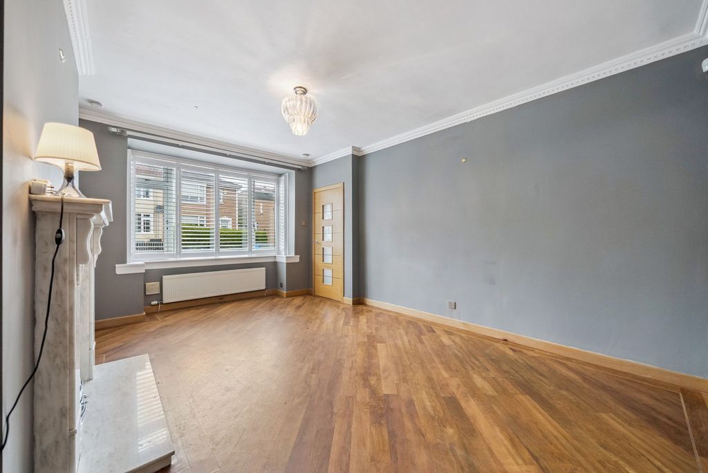 Property photo 2 of 23