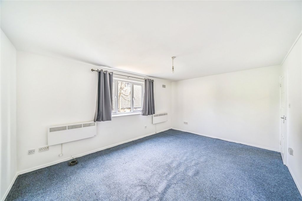Property photo 3 of 21 Picture No. 28