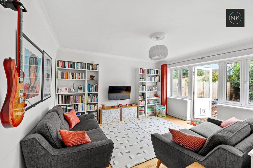 Property photo 2 of 24 5339625