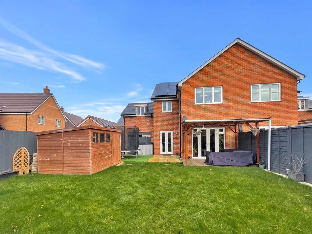 Property photo 2 of 24