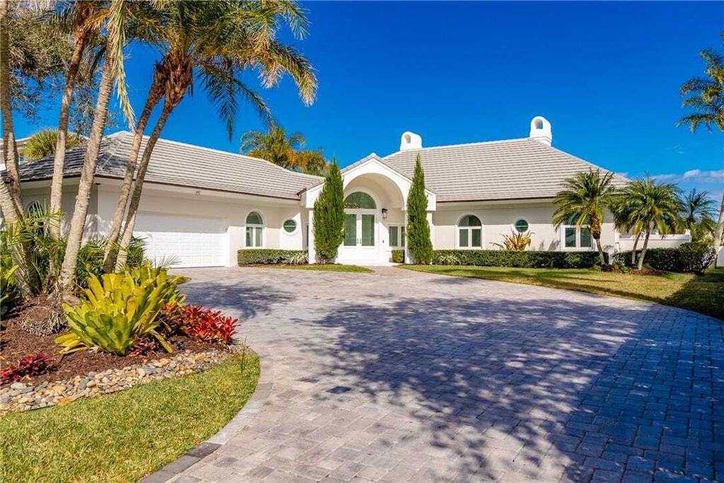 Property photo 1 of 31