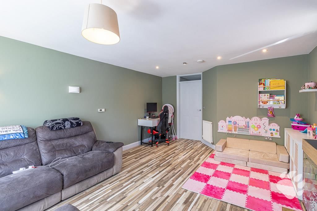 Property photo 3 of 14 Lounge/Diner