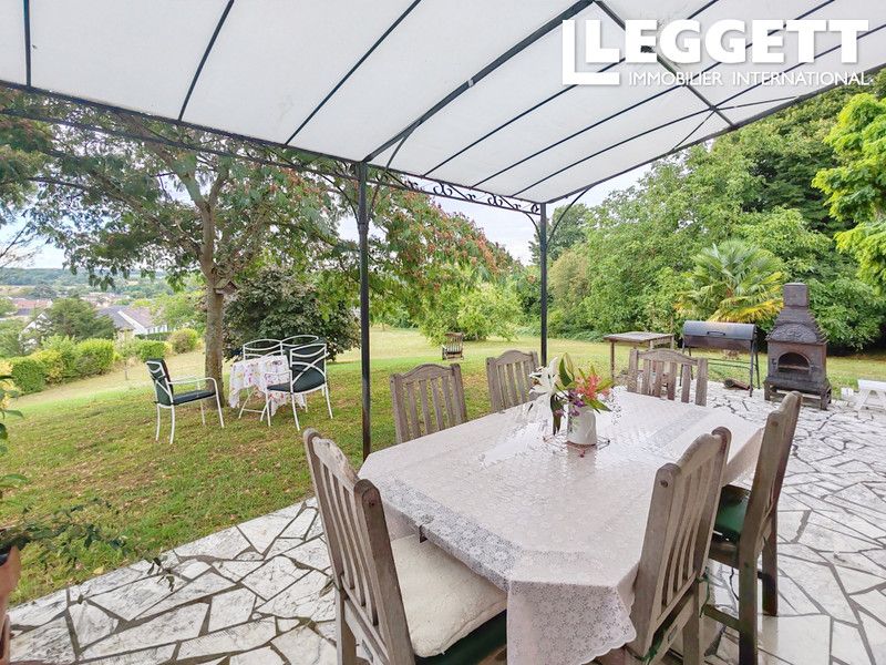 Property photo 3 of 10