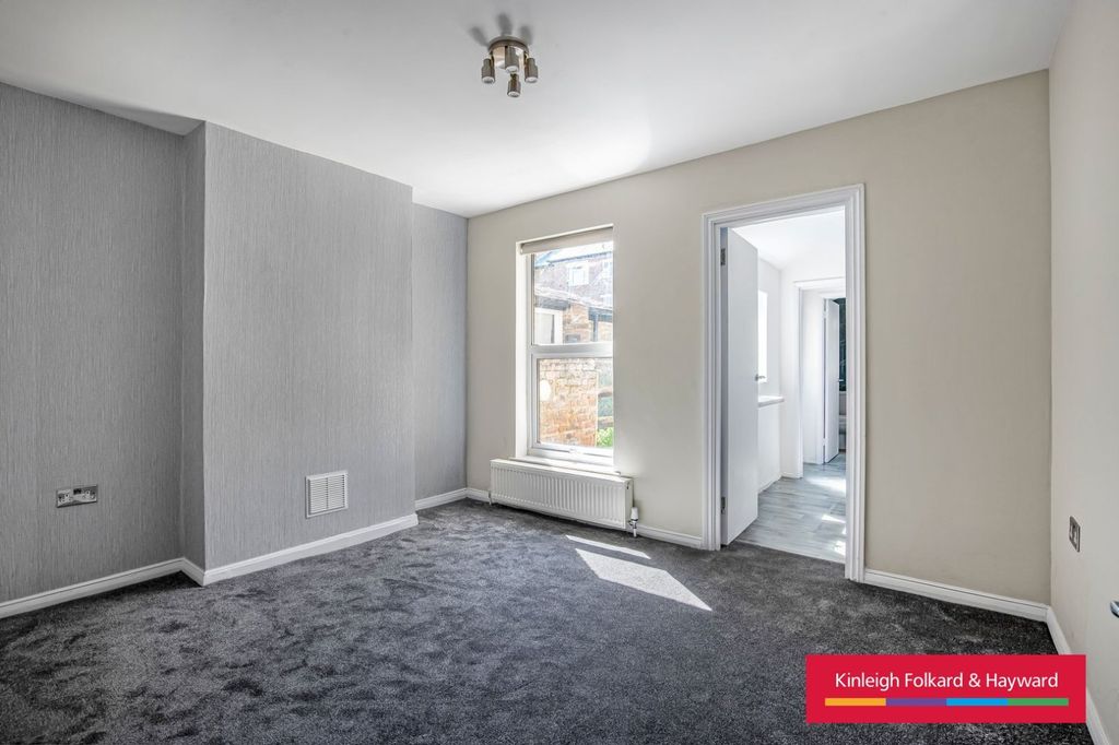 Property photo 2 of 17 Picture No. 02