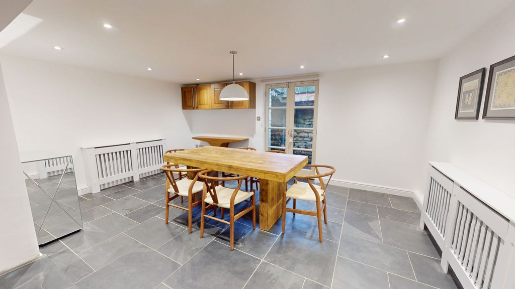 Property photo 2 of 20 01122026_171746