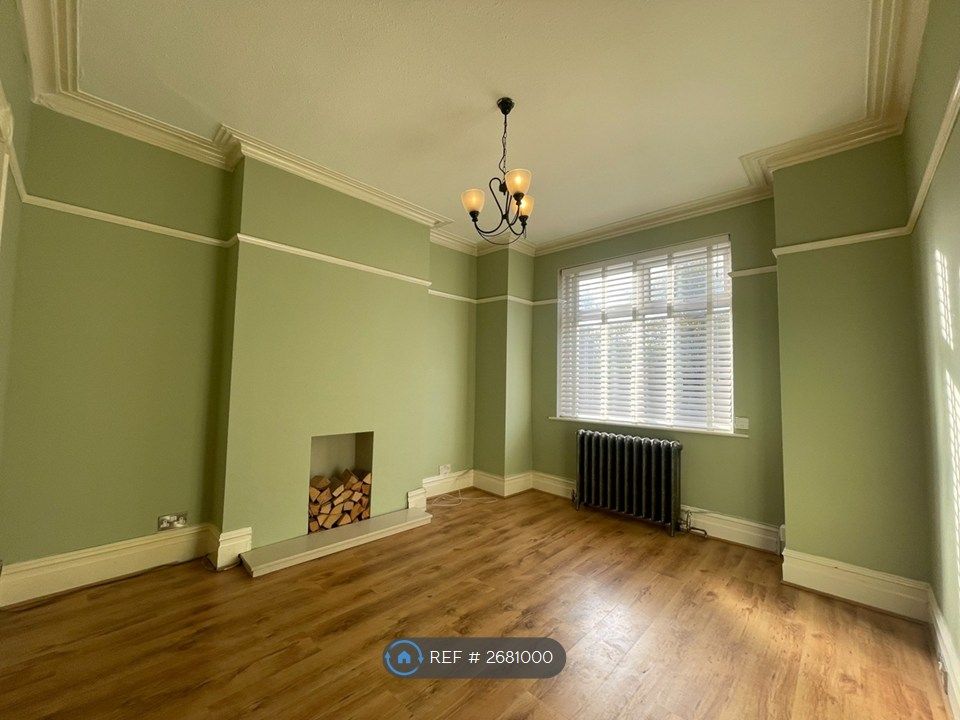 Property photo 2 of 10 Lounge