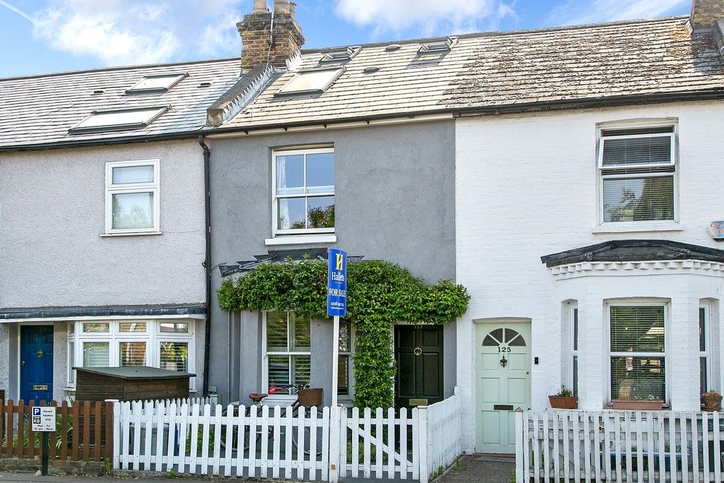 Property photo 1 of 11