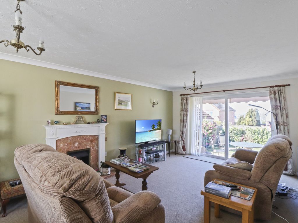 Property photo 3 of 13 3 - Picture No. 08
