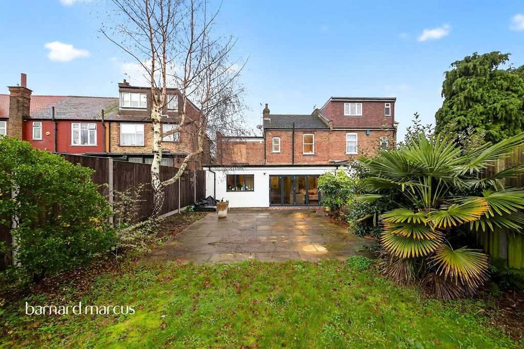 Property photo 3 of 15