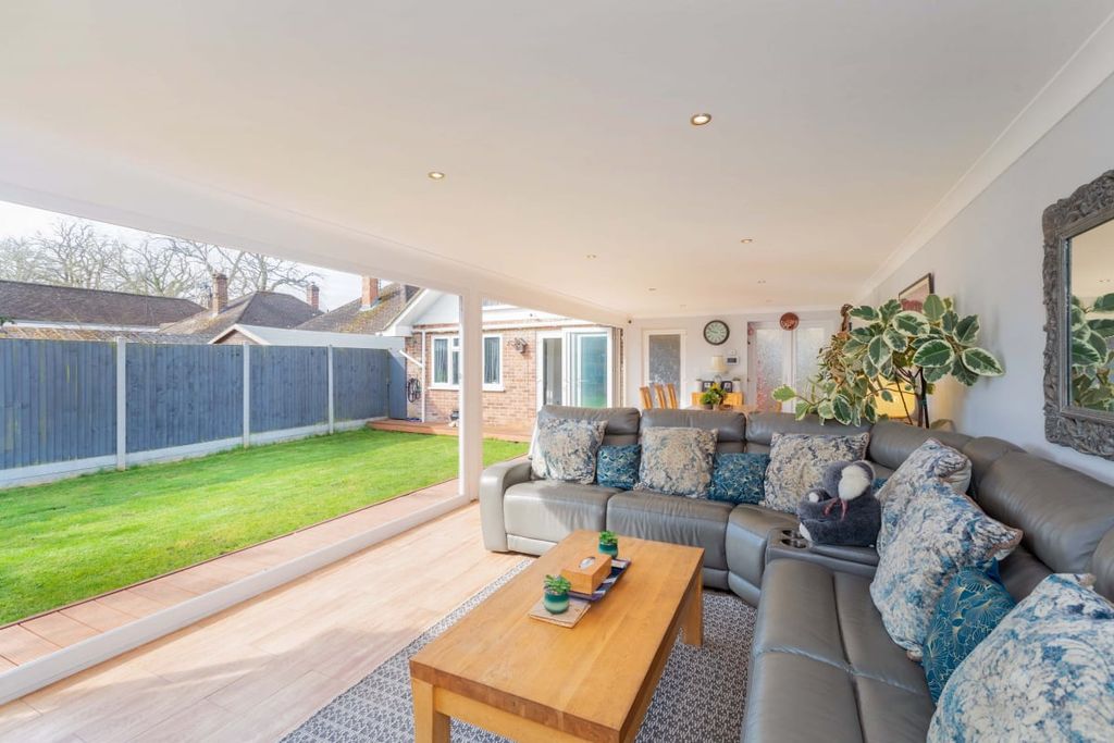 Property photo 2 of 24