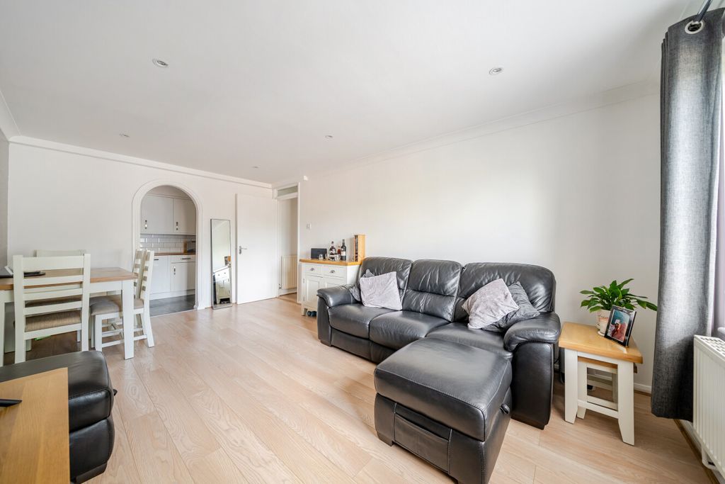 Property photo 2 of 11 1497318-10-6A6726...
