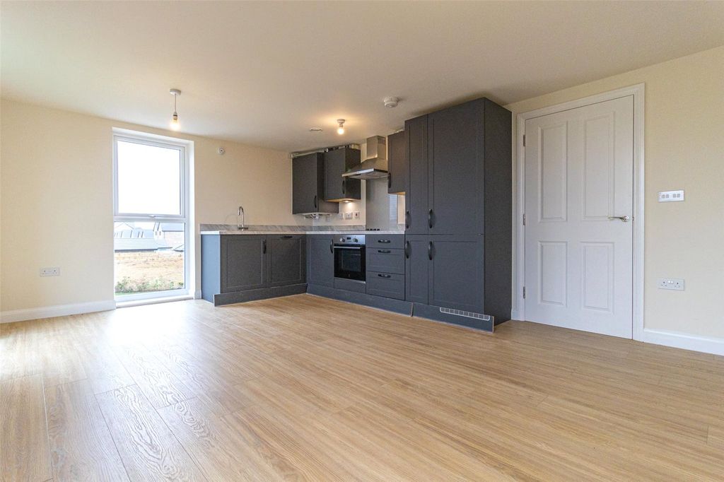 Property photo 3 of 10 Picture No. 07