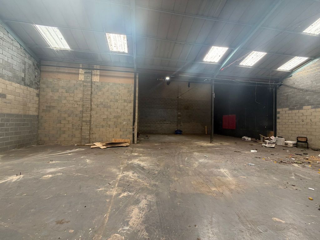 Property photo 2 of 8