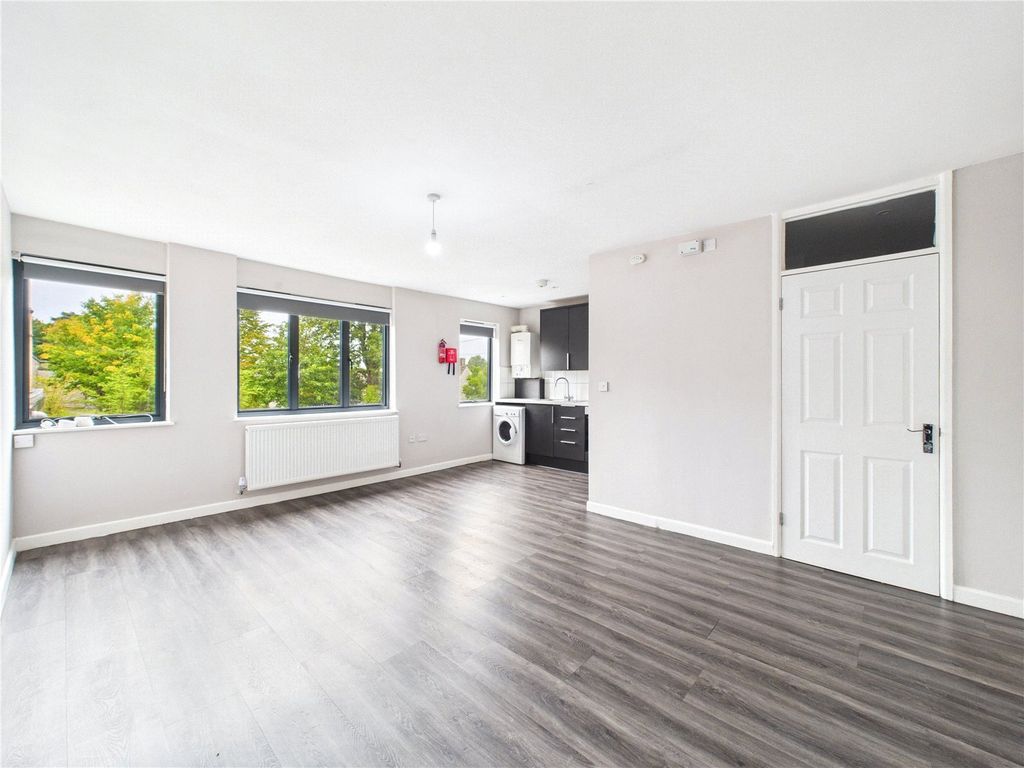 Property photo 3 of 10 Picture No. 10