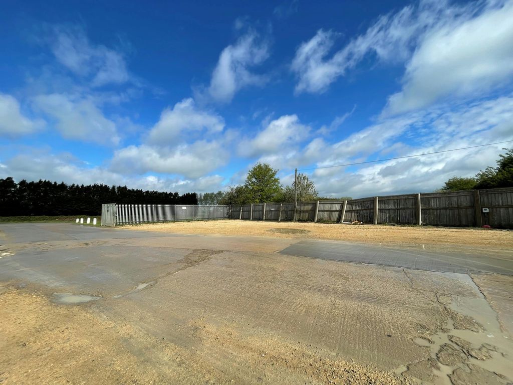 Property photo 2 of 2 Fronts 2.Jpg