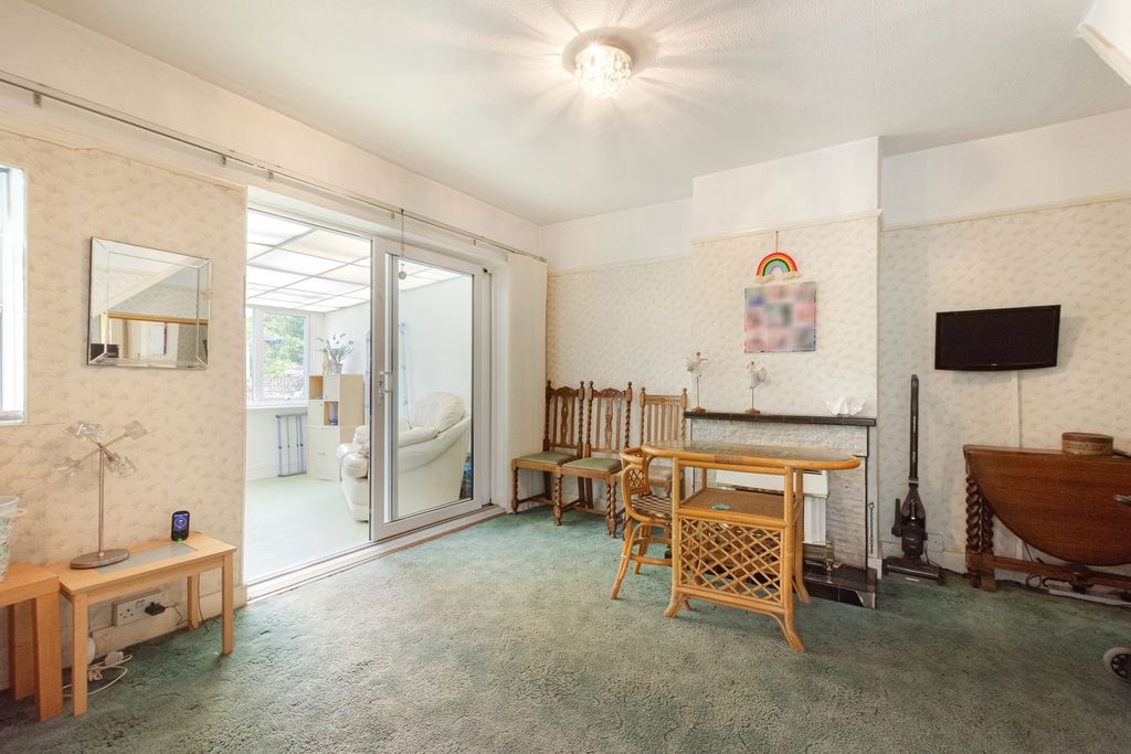 Property photo 3 of 15