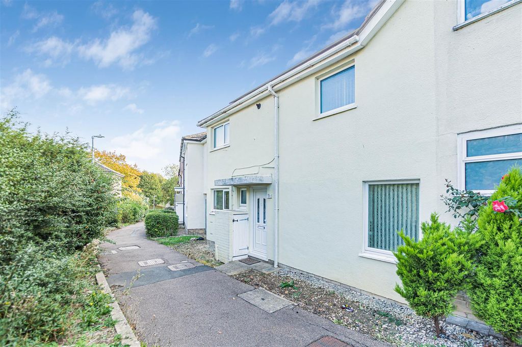 Property photo 1 of 12 5_95658.Jpg