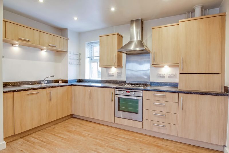 Property photo 2 of 12 Photo 7