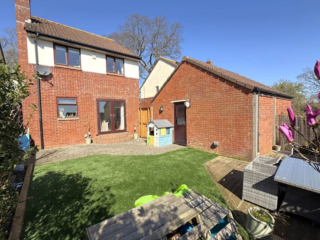 Property photo 3 of 14