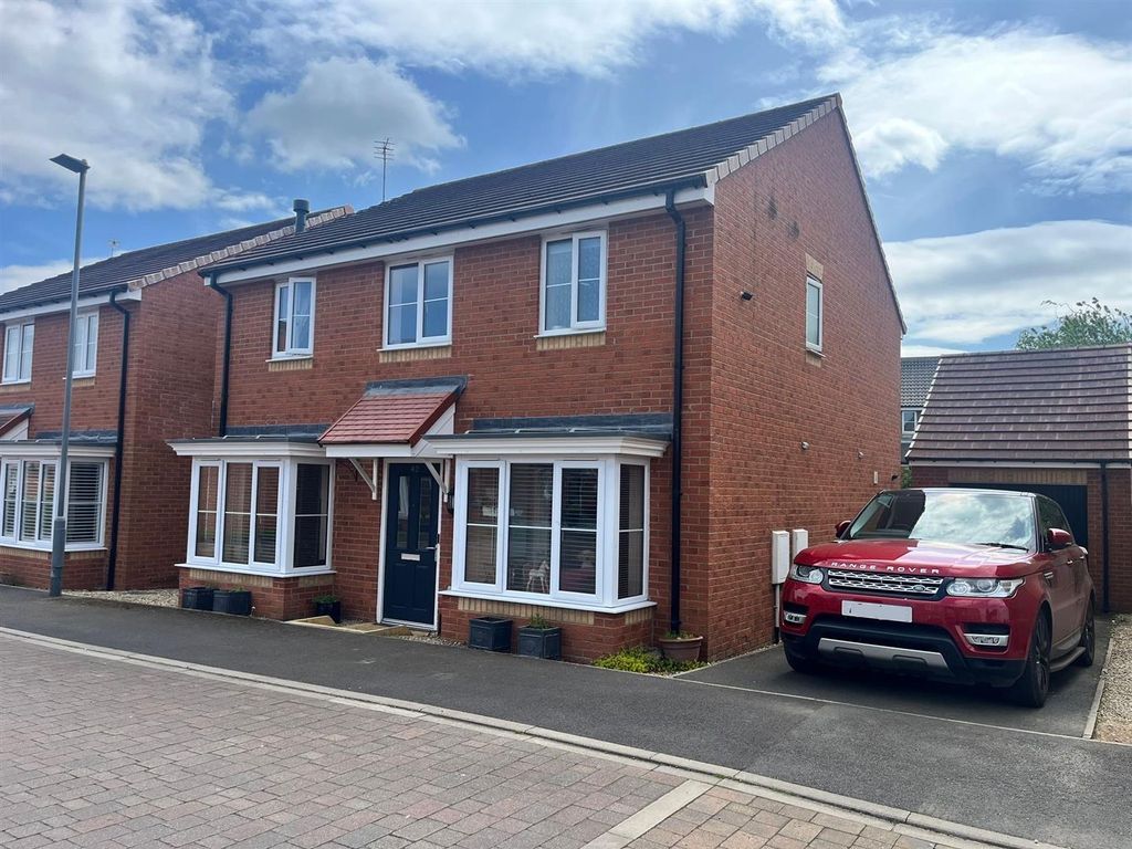 Property photo 1 of 17 42 Rs (2).Jpeg