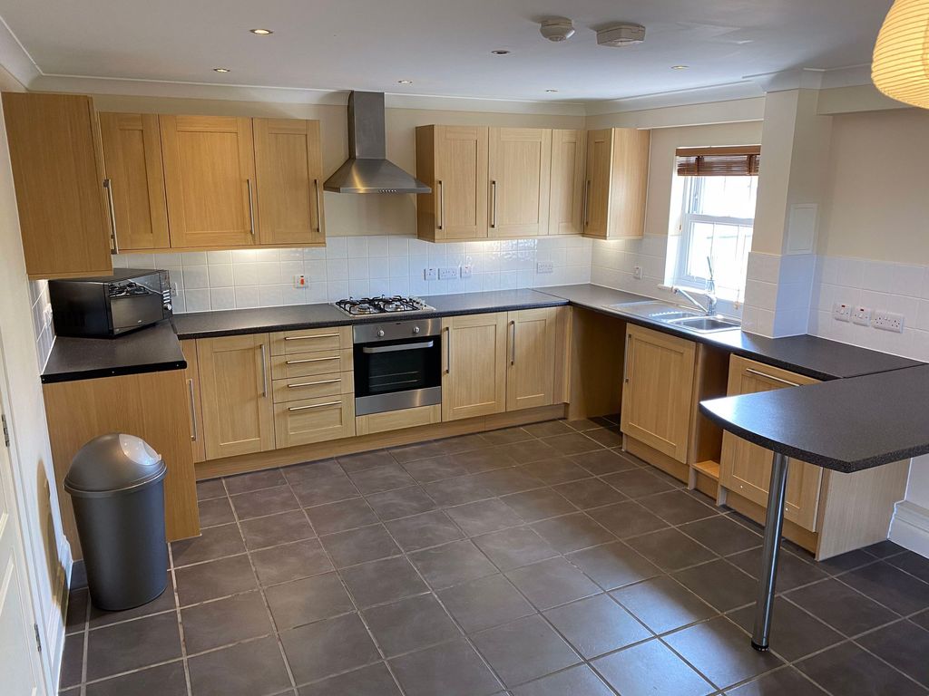 Property photo 3 of 11 Photo 6