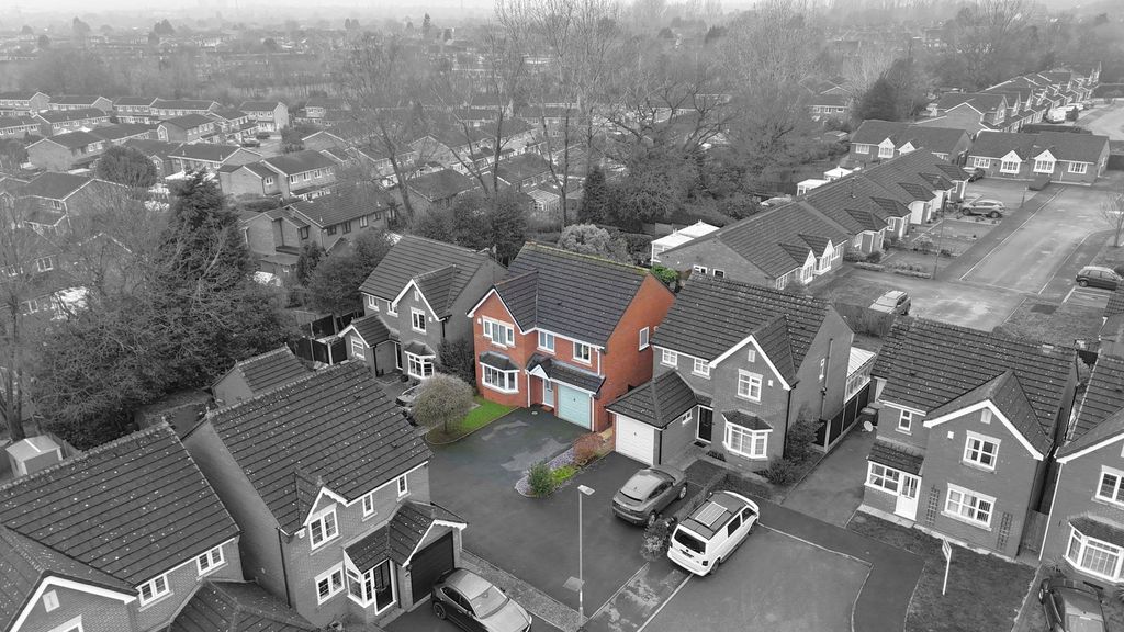 Property photo 2 of 38