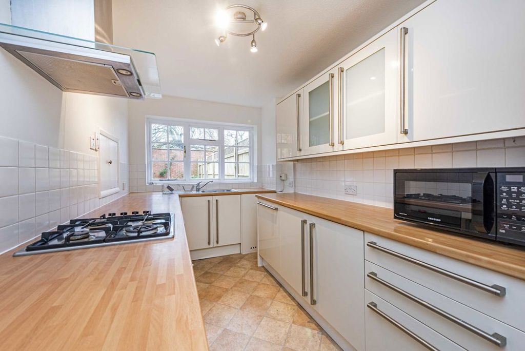 Property photo 3 of 9