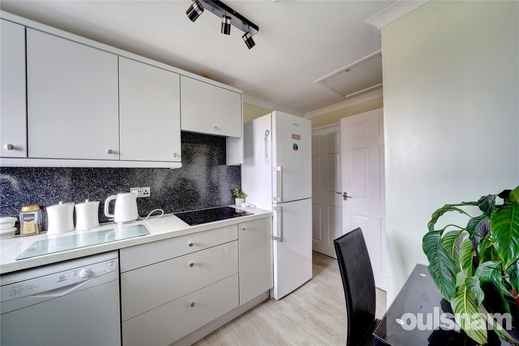 Property photo 2 of 12 Picture No. 06