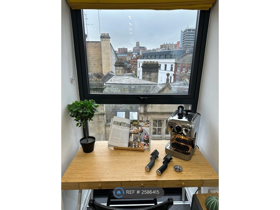 Property photo 3 of 8