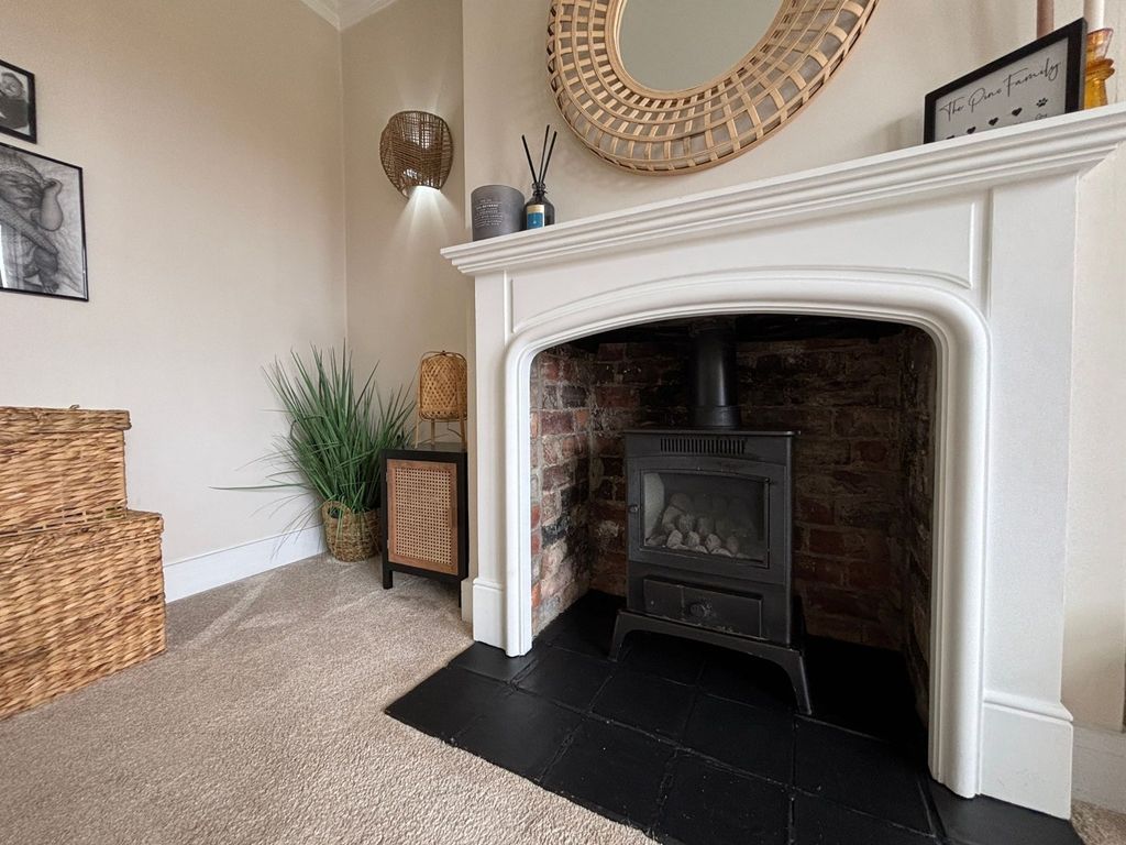 Property photo 2 of 55 4435024