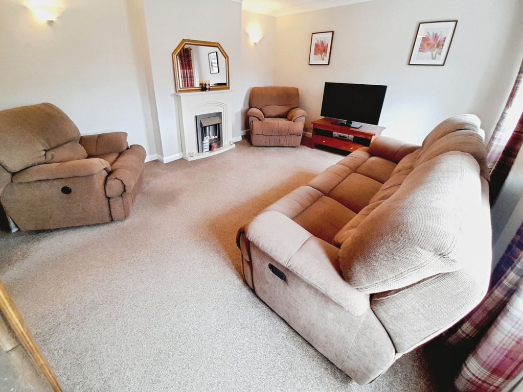 Property photo 3 of 16 Pbox-Img.Jpg