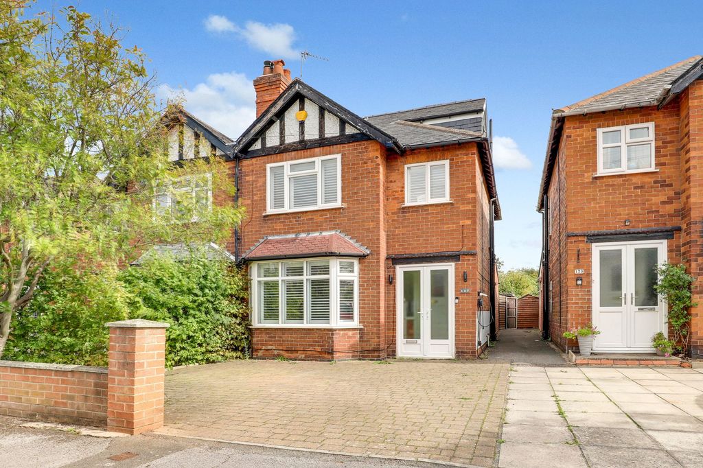 Property photo 1 of 27