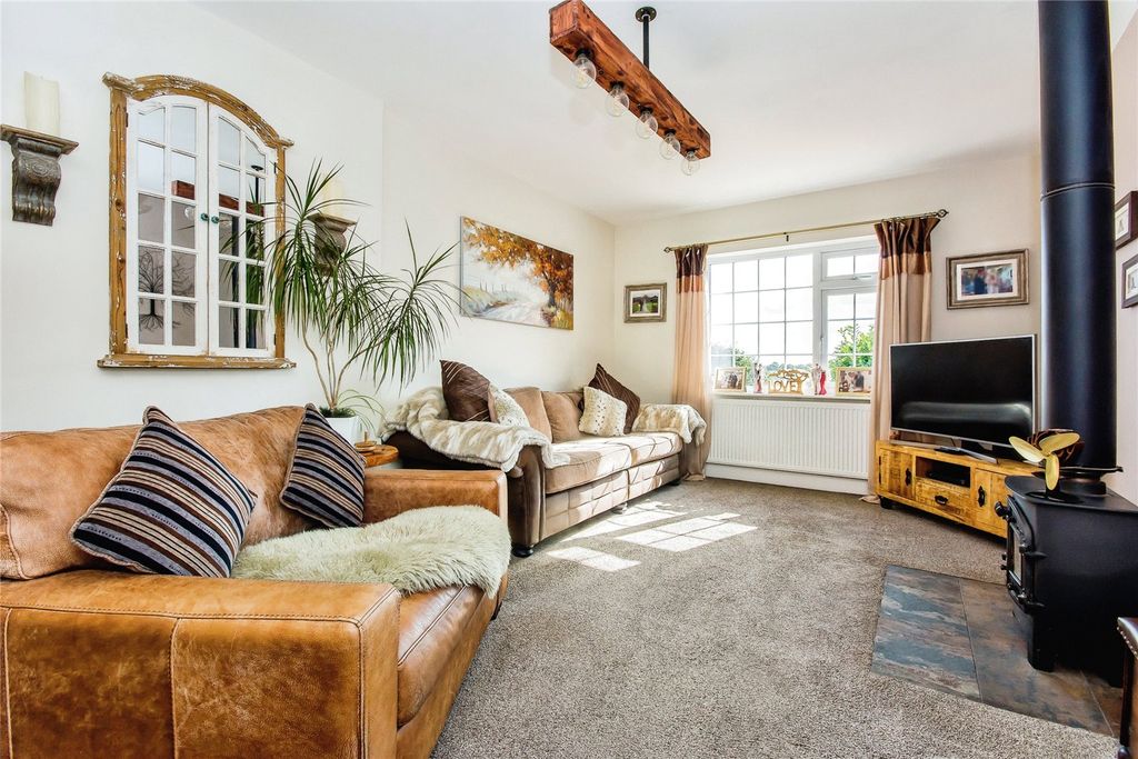 Property photo 2 of 15 Picture No. 02