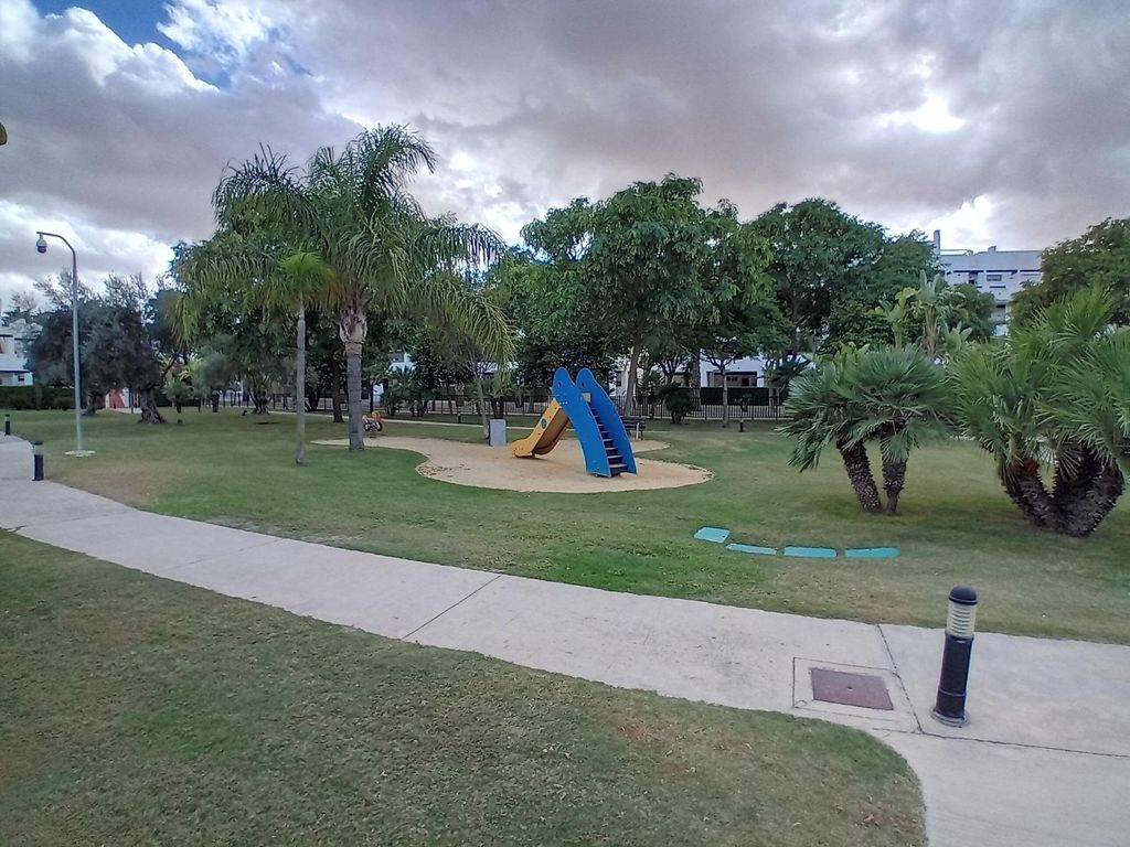 Property photo 3 of 26