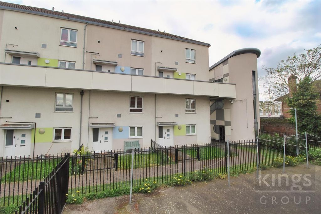 Property photo 2 of 13 Front