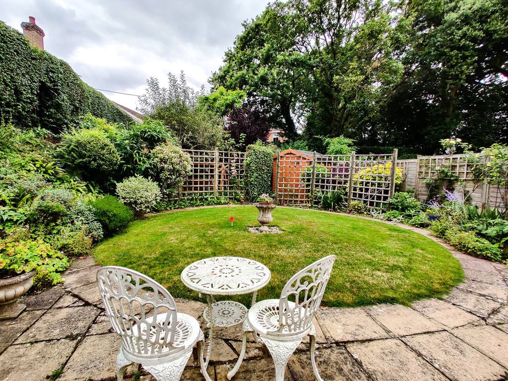 Property photo 2 of 14