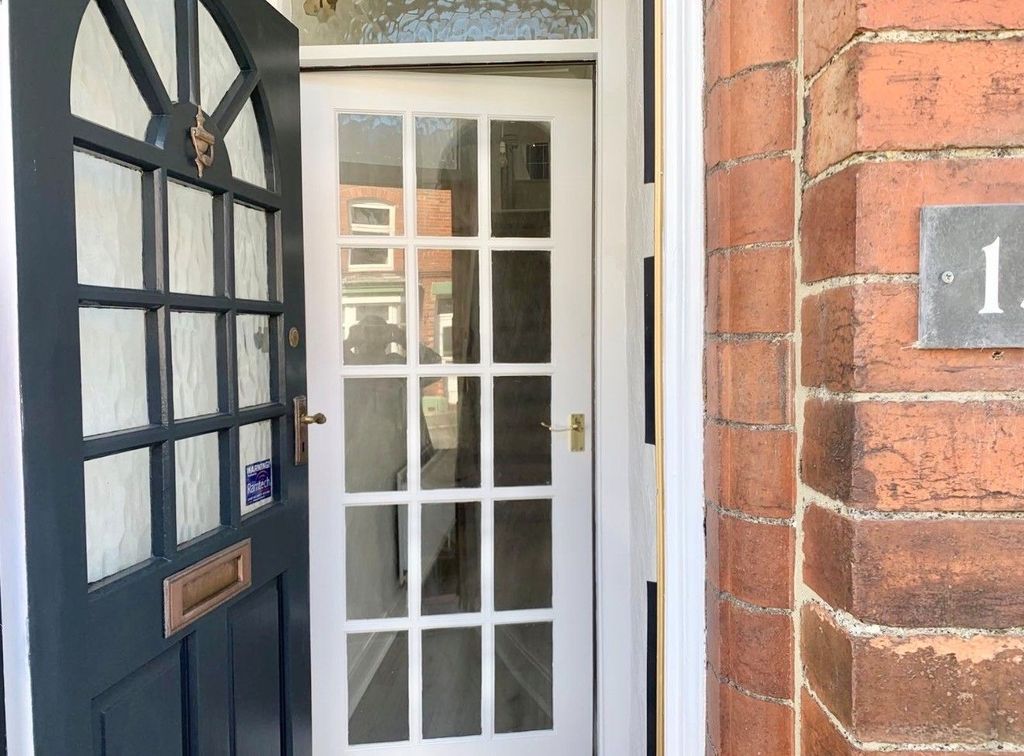 Property photo 2 of 18