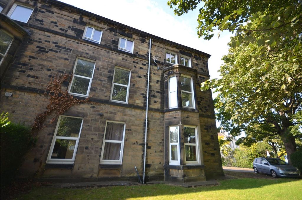 Property photo 1 of 12 External