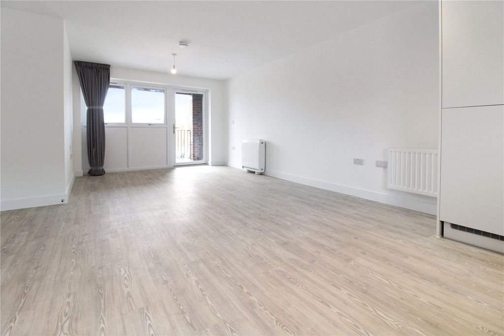 Property photo 2 of 8 Picture No. 09