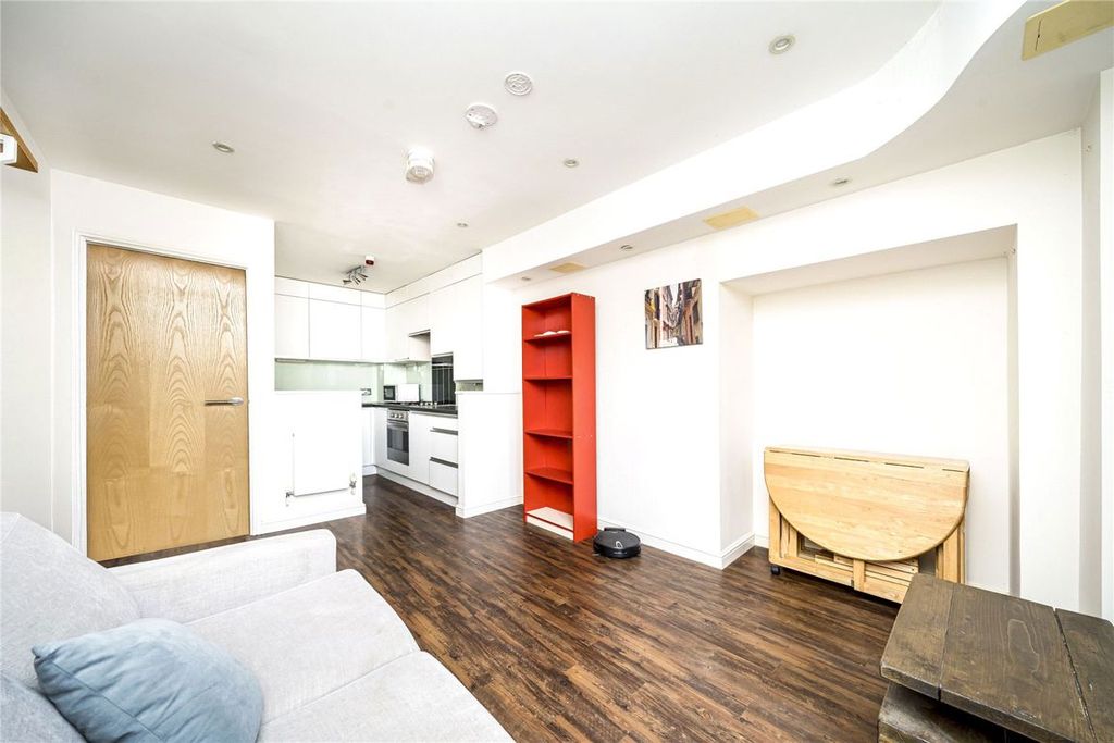 Property photo 2 of 4